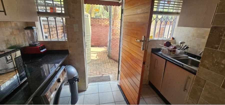 To Let 3 Bedroom Property for Rent in Safari Gardens North West